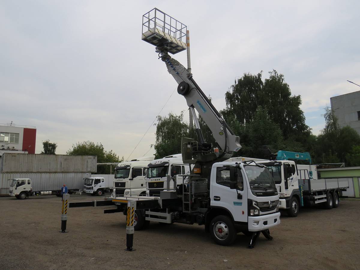 DONGFENG C80N автовышка DS-300S